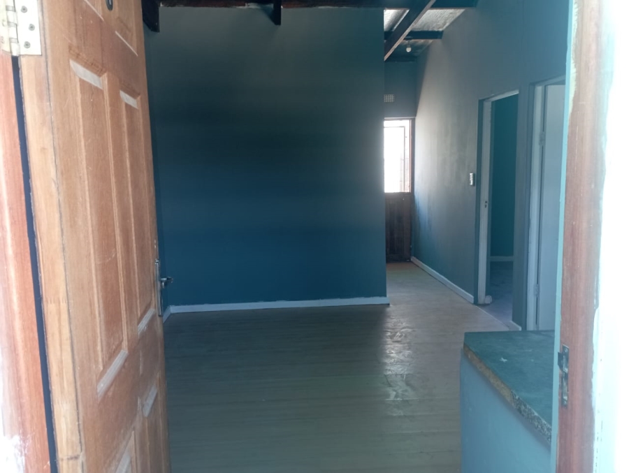 12 Bedroom Property for Sale in Chatsworth Western Cape